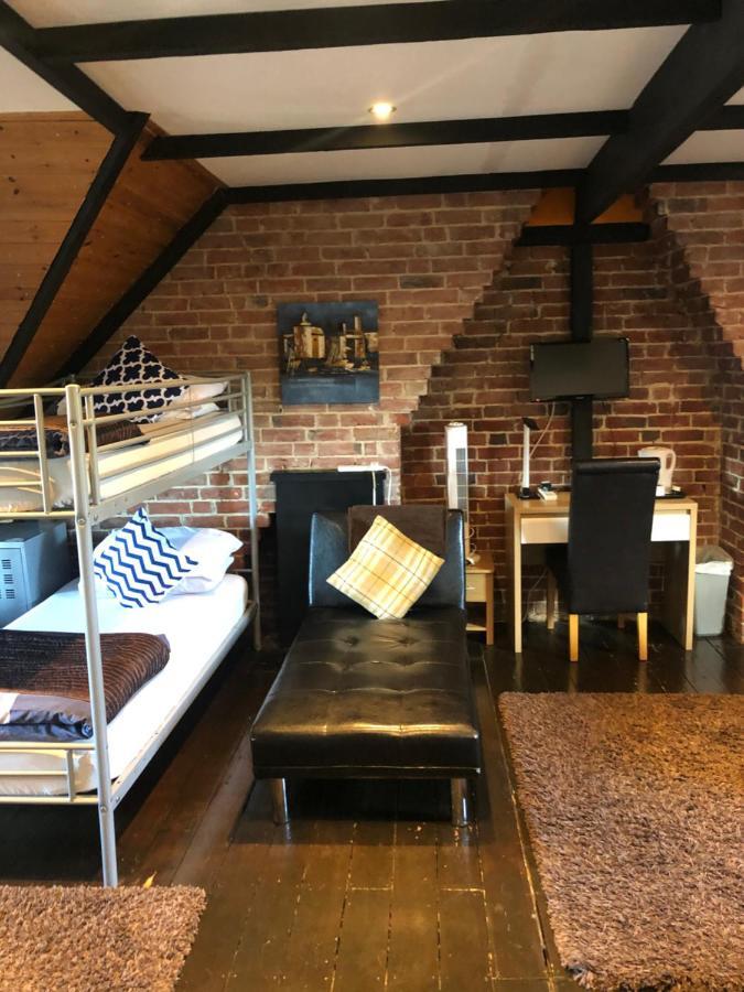 Kipps Backpackers แคนเทอร์เบอรี ภายนอก รูปภาพ